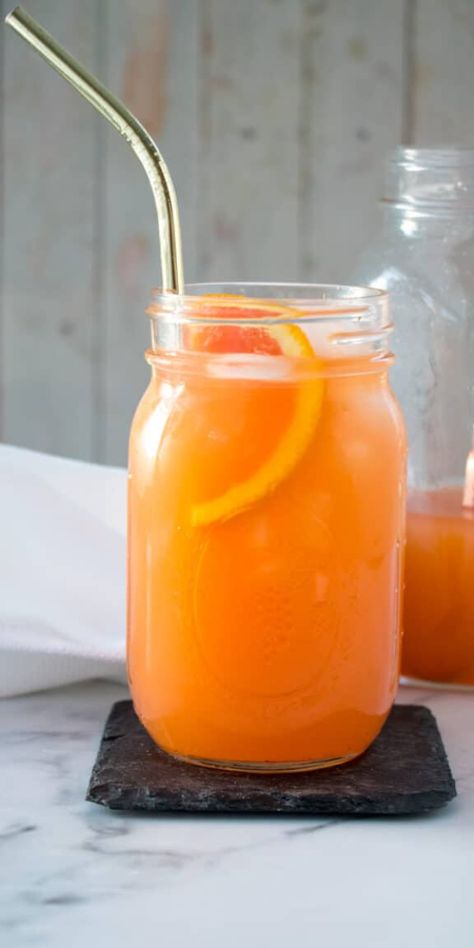 Rum Punch is the perfect cocktail to make by the gallon. This fruity drink is sweet and refreshing cocktail and is the ultimate party drink. Anniversary Meals, Easy Creole Recipes, Cajun Recipes Easy, How To Make Rum, Rum Punch Cocktail, Rum Punch Recipes, Baking For Beginners, Punch Cocktails, New Orleans Recipes