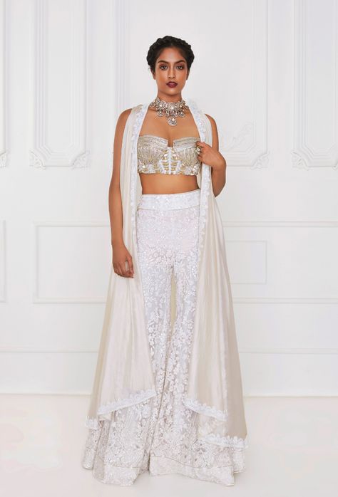 Embroided Blouse, White Sharara, Sequins Lehenga, Reception Outfits, Dress Book, Manish Malhotra, Silk Tulle, Geometric Flower, Blue Saree