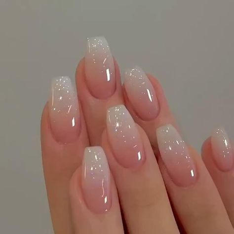 Mcbling Nails, Bros 160, Lilac Nails, Wow Nails, Manicure Nail Designs, Vintage Phone, Prom Queen, Polish Ideas, Really Cute Nails