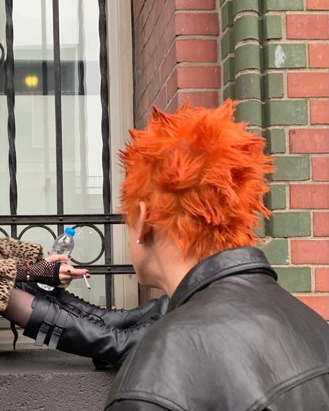 orange hair, fight club, aesthetic, Oakley's Orange Hair Men Dyed, Men Orange Hair, Bright Orange Hair, Pink And Orange Hair, Spikey Hair, Flame Hair, Punk Rock Hair, Spider People, Dyed Hair Men