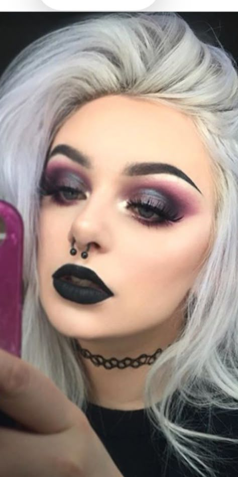 Gothic Smokey Eye Makeup, Goth Makeup For Blue Eyes, Simple Goth Eyeshadow, Pink Goth Eye Makeup, Gothic Makeup For Hooded Eyes, Pink Edgy Makeup, Edgy Makeup Hooded Eyes, Metal Concert Makeup Looks, Formal Goth Makeup