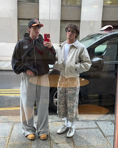 Men’s Sweatpants Outfit, Gray Sweatpants, Sweatpants Outfit, Grey Sweatpants, Photo Inspo, Outfits Aesthetic, Comfy Outfits, Fashion Inspo, Sweatpants