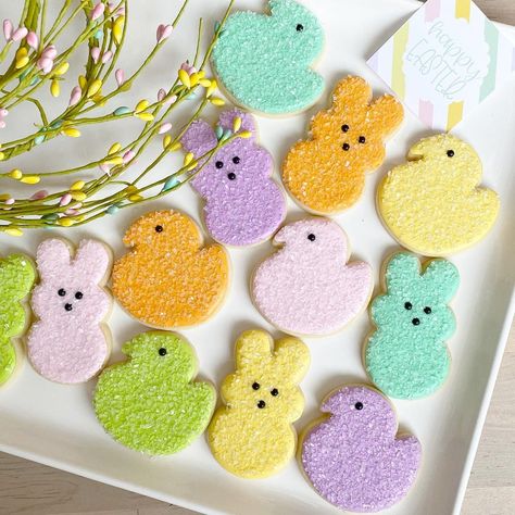 C O O K I E S on Instagram: “PEEPS!!! Easter cookie pre-sale opens tomorrow (March 21) at 8:00pm on my website!! Kelowna pickups April 1st North Van pickups April 2nd” Peep Cookies, Peeps Cookies, Royal Icing Cookie Ideas, Cookie Holiday, Royal Cookies, Chocolate Tarts, Dessert Decor, Peeps Easter, Easter Cookie