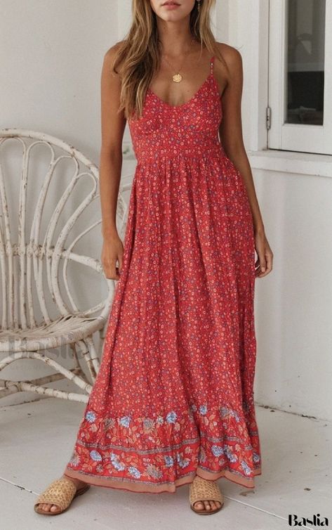 European Inspired Summer Women's Bohemian Floral Print Spaghetti Strap Maxi Dress Crushed Flowers, Bohemian Summer, Floral Print Maxi Dress, Floral Print Maxi, Flowing Skirt, Summer Floral, Boho Outfits, A Line Skirts, Dress Outfits