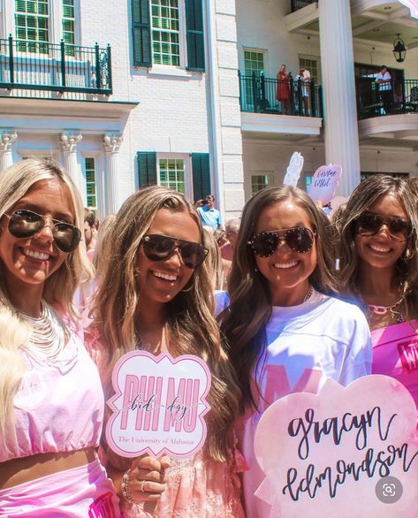 Sorority Poses, Bid Day Themes, Picture Inspiration, Sorority Recruitment, Phi Mu, Fingers Crossed, Bid Day, Crossed Fingers, Theme Ideas