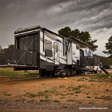 Rv Toy Hauler Garage Remodel, Toy Hauler Garage Kids Room, Toy Hauler Remodel Before And After, You Hauler Remodel, Toy Hauler Kids Room, Toyhauler Garage Bedroom, Toy Hauler Makeover, Toy Hauler Decorating Ideas, Toy Hauler Garage Remodel