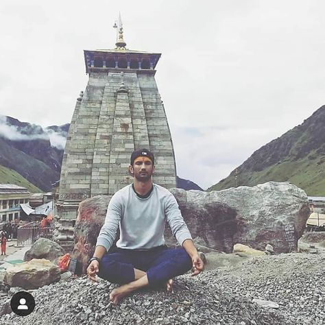 Sushant Singh Rajput, Hollywood Music, Throwback Pictures, U Turn, Sushant Singh, Peaceful Life, Real Hero, Boy Poses, L Love You