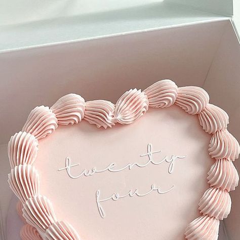 Lambeth Heart Cake, Pink Heart Cake, Bachelorette Pink, Lambeth Cake, Pink Bachelorette, Heart Cakes, Birthday Aesthetic, Heart Shaped Cakes, 24th Birthday