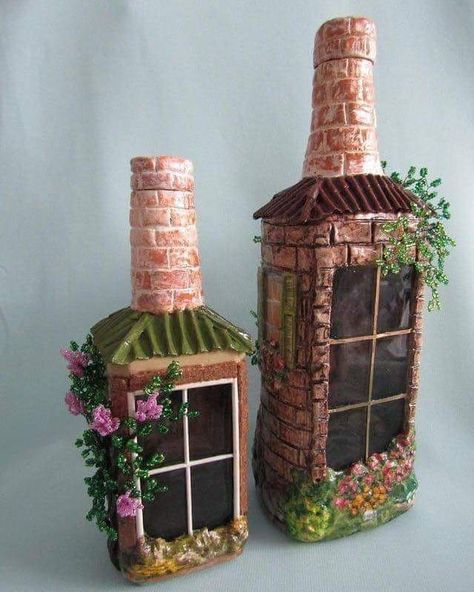 Craft Projects For Adults, Bottle House, Bottle Ideas, Glass Bottle Diy, Diy Glass Bottle Crafts, Wine Bottle Art, Glass Bottles Art, Diy Bottle Crafts, Altered Bottles