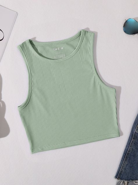 Green Tops Aesthetic, Cute Summer Tank Tops, Light Green Top Outfit, Cute Green Tops, Green Crop Top Outfit, Crop Tops Green, Sage Green Crop Top, Mint Green Crop Top, Mint Green Tank Top