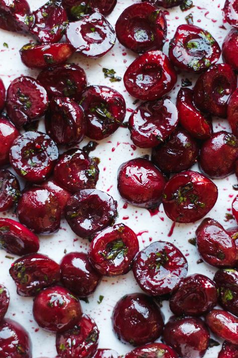 Roasted cherries with a touch of olive oil, sea salt, black pepper and parsley. A sweet and savory cherry recipe for salads, sides and snacks. #roastedcherries #savorycherries #roastedcherryrecipe Recipes With Cherries, Savory Cherry Recipes, Salad With Cherries, Cherries Recipes, Roasted Cherries, Cherry Recipe, Cherry Salsa, Roasted Cherry, Vegan Sugar