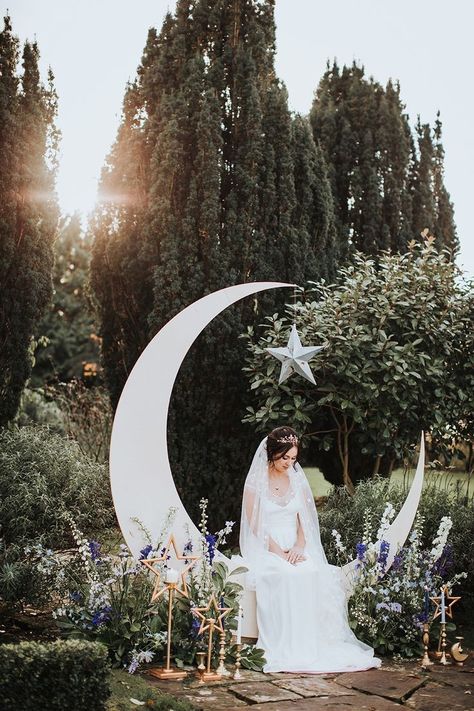 Moon Wedding Decor, Moon Wedding Theme, Celestial Wedding Theme, Starry Wedding, Stars Wedding, Starry Night Wedding, Moon Wedding, Celestial Wedding, December Wedding