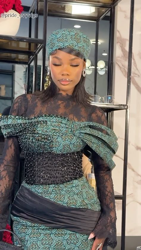 @ozzainee looking like a bag of money in this #AnkaraDress 🤩💰 Makeup / video : @mimililious_ Outfit:… | Instagram African Print Skirt Ankara Styles, Beading Styles, Yoruba Fashion, Course Flyer, Bag Of Money, Aso Ebi Lace Styles, African Bridal Dress, Nigerian Outfits, Ankara Dress Designs