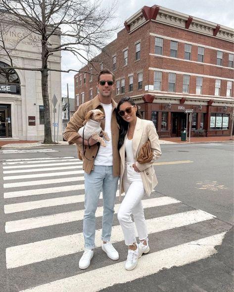 His And Hers Outfits, Style White Sneakers, White Denim Outfit, Colored Denim Jeans, Sneakers Outfit Men, Tan Blazer, Veja Sneakers, Blazer Mid, Neutral Fashion