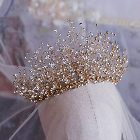 Diamond Tiara Wedding, Gold Bridal Hair Accessories, Beautiful Tiaras, Gold Tiara, Tiara Wedding, Diamond Tiara, Rhinestone Tiara, Bridal Headpiece, Wedding Tiara