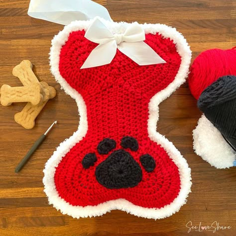 Crochet Dog Bone, Dog Bone Stocking, Bone Stocking, Stocking Pattern Free, Crochet Hand Warmers, Crochet Dog Clothes, Dog Christmas Stocking, Pet Stockings, Crochet Dog Sweater