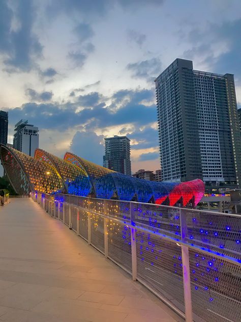 #saloma #link #bridge Bandar Kuala Lumpur, Saloma Bridge Kuala Lumpur, Saloma Bridge, Malaysia Aesthetic, Malaysia Resorts, Travel Malaysia, Kuala Lumpur City, Catch Flights, Flight Booking