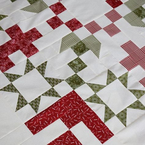 Snow Flake Quilt Block, Snowflake Quilt, Sampler Box, Mystery Quilt, Star Blocks, Quilt Border, Holiday Quilts, How To Finish A Quilt, Happy Thursday