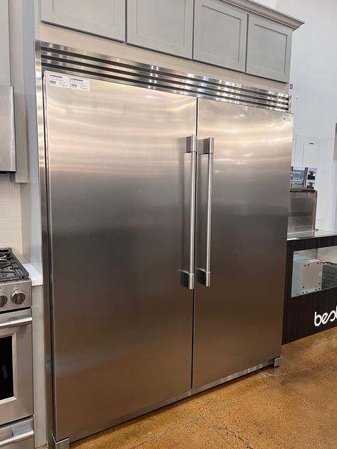 Fridges In Kitchens, Huge Refrigerator, Huge Fridge, Fridge Ideas, Pantry Freezer, Big Fridge, Kitchen Appliances Design, Large Refrigerator, Kitchen Appliances Luxury