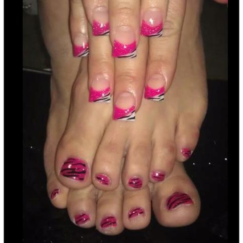 Pink Zebra Aesthetic, Nails 2000s, Scene Nails, Mcbling Nails, Maximalist Nails, Y2k Nail Art, Nails Toes Design, French Tip Toes, 2000s Nails