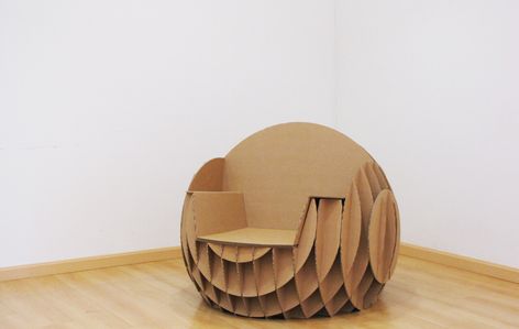 Cardboard Furniture Design, Cardboard Chair, Sculpture Lessons, Cardboard Design, Paper Furniture, Cnc Furniture, Cardboard Display, Cardboard Sculpture, Flat Pack Furniture