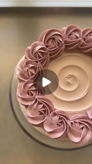 The Cake Occasion - Stephanie Long on Instagram: "Meet your decorating best friend: @wiltoncakes 1M piping tip 🤝🏼

#cake #cakelife #cakedecorating #cakesofinsta #cakereel #relaxingreel #satisfyingvideos #homebaker #caketrends" 1m Piping Tip, Rose Swirl Cake, Piping Tip, Swirl Cake, Cake Trends, Dairy Free Dessert, Piping Tips, Cake Decor, Free Desserts