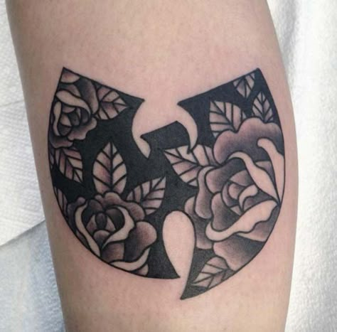 Wutang Tattoo, Clan Tattoo, Wu Tang Tattoo, Hip Hop Tattoo, Female Tattoos, Tattoo Zeichnungen, Full Sleeve Tattoos, Arm Sleeve Tattoos, Full Sleeve Tattoo