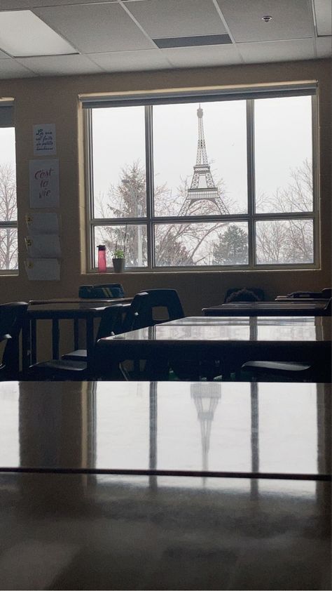 Parisian School Aesthetic, French Boarding School Aesthetic, French Classroom Aesthetic, French Exchange Student, French Club Aesthetic, Europe School Aesthetic, French Subject Aesthetic, European High School Aesthetic, European School Aesthetic