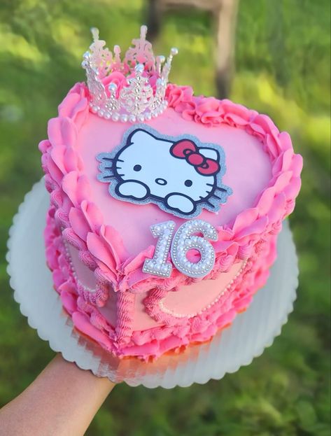 Simple Hello Kitty Cake Design, Hello Kitty Torte, Hello Kitty Cake Design, Tort Hello Kitty, Mini Pastelitos, Spongebob Birthday Cake, Hello Kitty Birthday Theme, Kitty Birthday Cake, Hello Kitty Theme Party