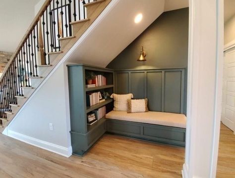 Simple Under Stairs Ideas, Chair Under Stairs, Under Stairs Seat, Stairs In Living Room Small Spaces, Open Under Stairs Ideas, Understair Storage, Under Stairs Nook, Under Stair Storage, Stair Nook