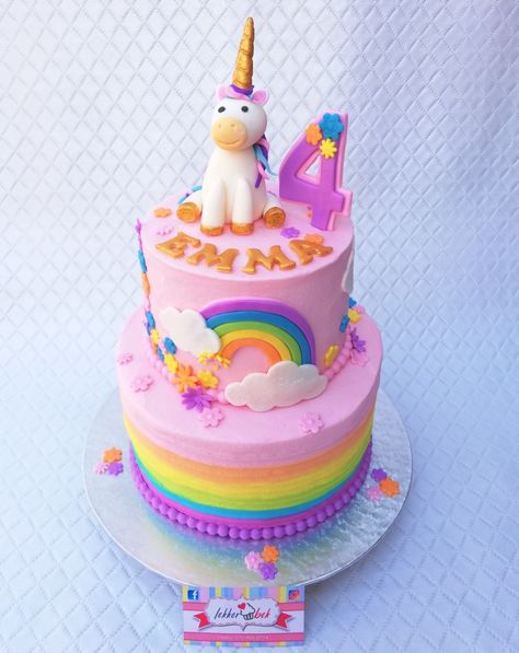 Unicorn Cake Two Tier, Unicorn Birthday Cake Easy, Birthday Favors Kids, Tiered Cakes Birthday, 2 Tier Cake, Unicorn Birthday Cake, 1st Birthday Cakes, Princess Cake, Pink Themes