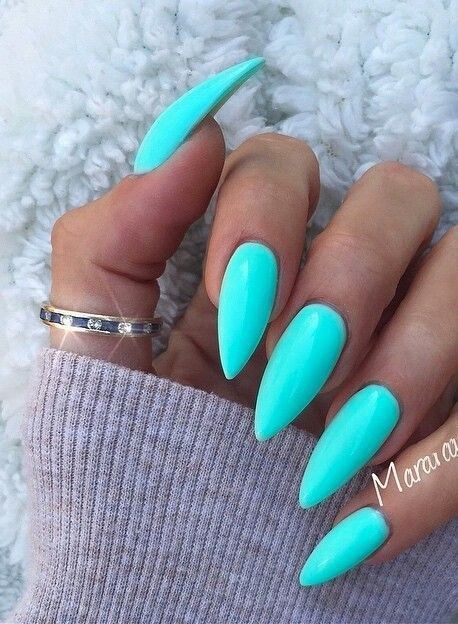 Bright Summer Acrylic Nails, Unghie Sfumate, Kadeřnické Trendy, Turquoise Nails, Different Nail Shapes, Stiletto Nail Art, Blue Acrylic Nails, Stiletto Nails Designs, Blue Nail Polish