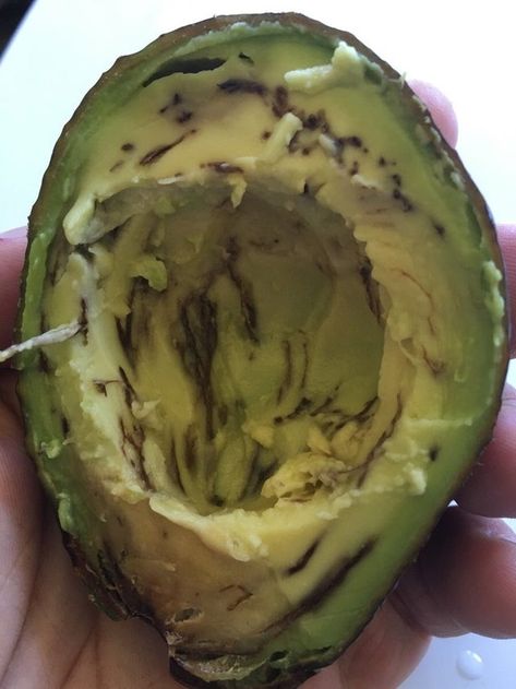 How to Know if That Avacado Is Safe to Eat Bad Avocado What To Do With, Ripe Avocado Recipes, Avocado Baking Recipes, Avocado Hacks, How To Store Avocado, Unripe Avocado, Avocado Uses, Avocado Snack, Advocare Recipes