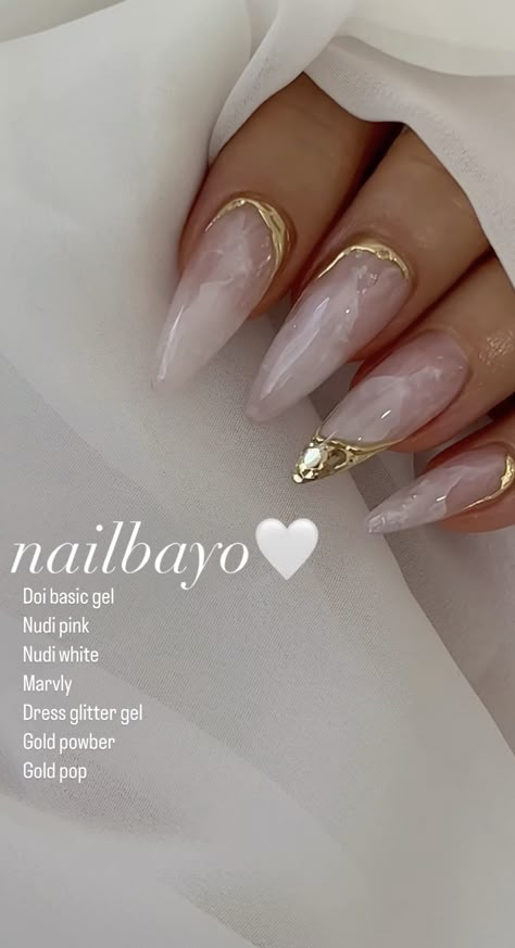 Rich Nails Design, Light Glitter Nails, Matric Nails, Uñas Coquette, White Nails With Gold, Engagement Nails, Wedding Nails Glitter, Light Nails, Nagel Tips