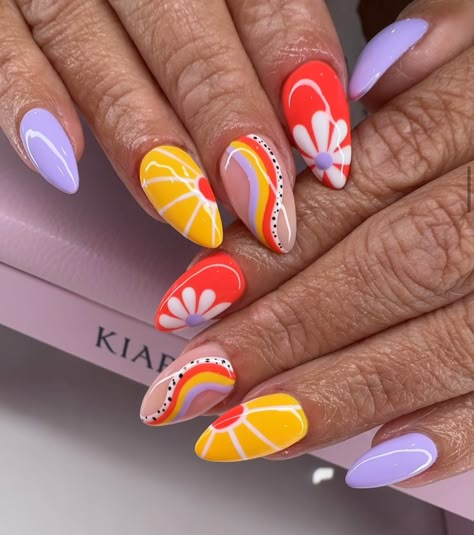 Summer Retro Nails, Fun August Nails, Festival Nails 2024, Simple Summer Nail Designs 2024, Fun Almond Nail Designs, Colorful Vacation Nails, Jungle Nails Design, Retro Manicure, Loud Nails