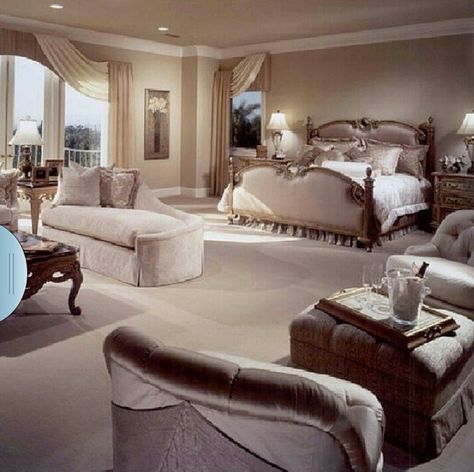 Bedroom Foster House, Build My Own House, Seshomaru Y Rin, Backyard Picnic, Dream Mansion, Luxury Bedroom Master, Mansions Homes, Aesthetic Rooms, Luxury Homes Dream Houses