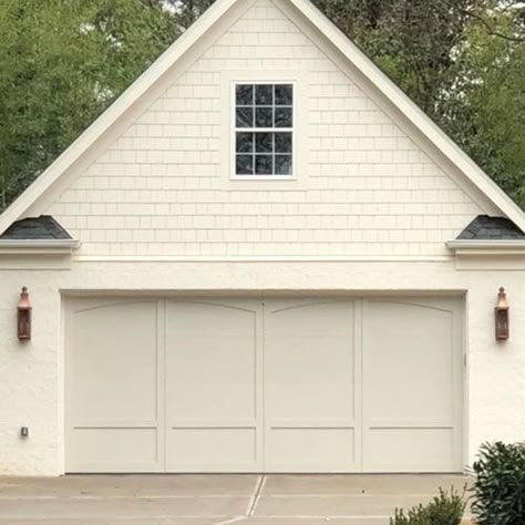 Premier Garage Door Services in Charlotte, NC | American Garage Door Systems White Brick House Exterior, American Garage Door, American Garage, Barn Style Garage, Garage Apartment Floor Plans, Garage Door House, Wood Garage, Modern Garage Doors, Garage Door Styles