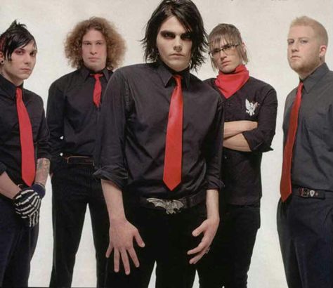 My Chemical Romance Revenge Era, Bob Bryar, Ray Toro, I Love Mcr, Sweet Revenge, Mikey Way, Black Parade, Frank Iero, Gerard Way