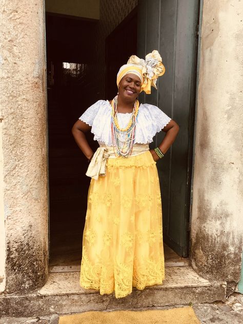 Carribean Traditional Outfits, Brazilian Woman Culture, Brazilian Outfits Traditional, Brazil Traditional Dress, Yoruba Clothing, Brazil Clothes, Brazil Costume, Brazil Clothing, Brazil Dress