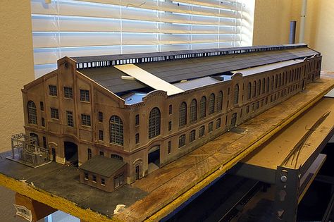 White Metal Siding, Industrial Building Design, N Scale Buildings, Ho Scale Buildings, Ho Scale Train Layout, Scale Model Building, Model Railway Track Plans, English Architecture, British Architecture