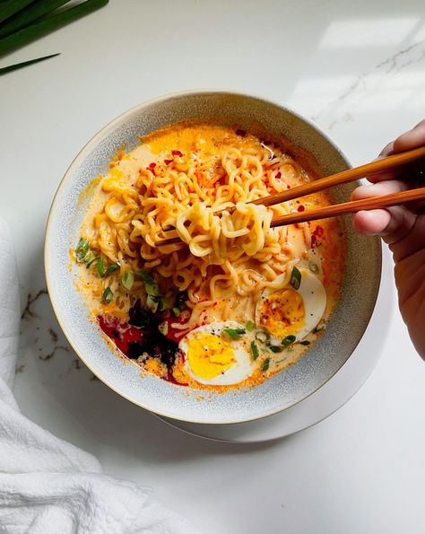 Curry Ramen Noodle Recipes Easy, Ramen Noodle Recipes Seasoning, Ramen With Coconut Milk, Creamy Sesame Chicken Ramen, Upgrade Packaged Ramen, Ramen Noodle Recipes With Dumplings, Creamy Top Ramen, Sapporo Ramen Recipe, Creamy Chicken Ramen Soup