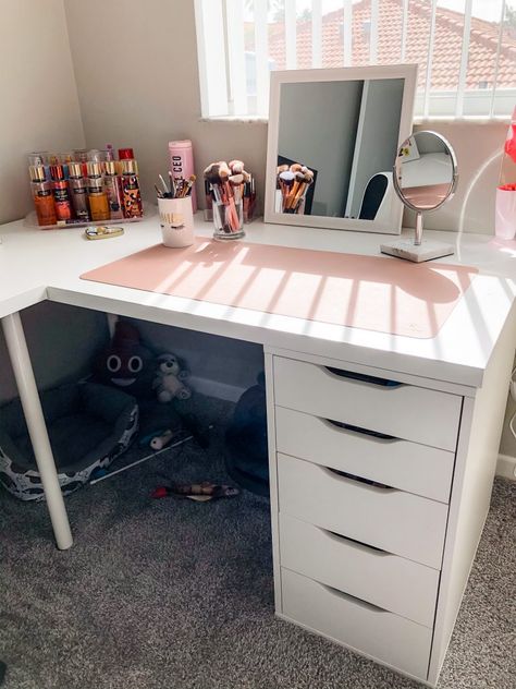 Ikea Desk Hack L Shape, Ikea Room Ideas, Cricut Room, L Shaped Vanity, Desk Ikea, Cricut Business, Bedroom 2024, Dream Desk, L Desk