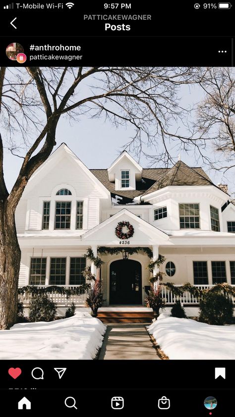 Cute House, Humble Abode, Dream House Exterior, Classic Holiday, House Goals, Style At Home, Dream House Plans, Pretty House, Classic House