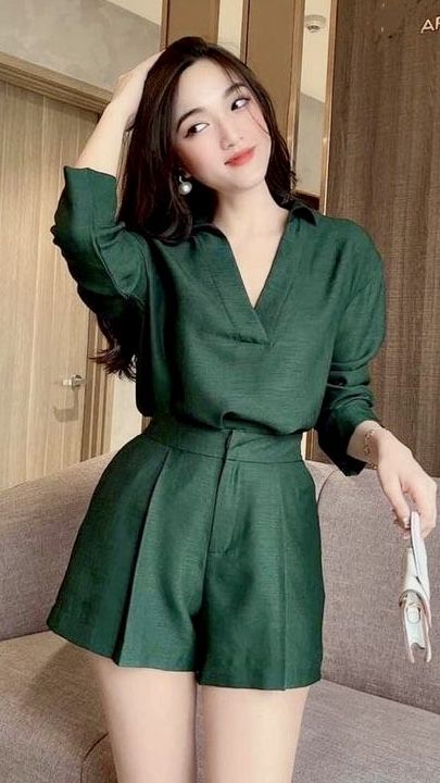 2piece Outfits, Trendy Dress Outfits, Classy Casual Outfits, Girls Fashion Clothes, Jumpsuit Fashion, Petite Outfits, Classy Dress, Trendy Dresses, Waiting For You