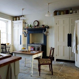 Cream and blue kitchen with cream Smeg fridge and period details in London's Spitalfields Unfitted Kitchen, Kitchen Design Gallery, Amazing Kitchen, Kitchen Images, Cottage Kitchens, Kitchen Units, Kitchen Design Ideas, Blue Kitchens, Kitchen Reno