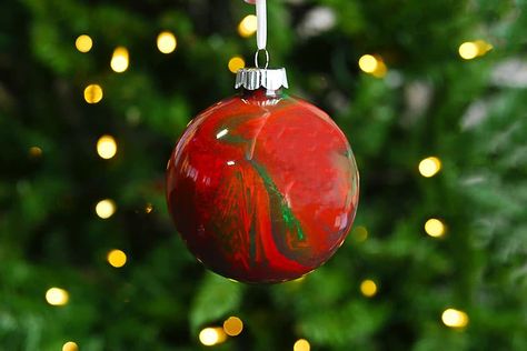 Paint Pour Ornaments Pour Paint Ornaments Diy, Pour Paint Ornaments, Paint Ornaments Diy, Paint Pour Ornaments, Diy Kids Paint, Paint Ornaments, Christmas Ornaments Diy Kids, Plastic Christmas Ornaments, Ornaments Diy Kids