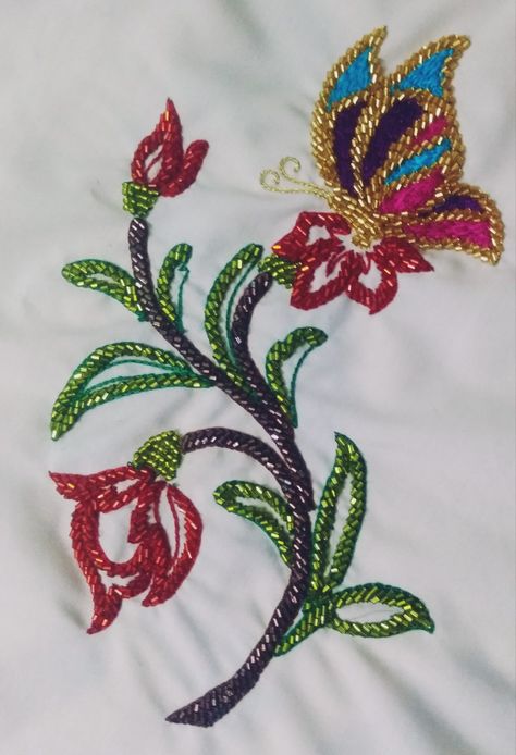 Beat Work Embroidery, Zardozi Work, Hand Beaded Embroidery, Beadwork Embroidery, Bead Embroidery Tutorial, Floral Embroidery Patterns, Hand Embroidery Videos, Hand Embroidery Tutorial, Handmade Embroidery Designs