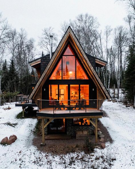 16 Best A-Frame Cabin Rentals on Airbnb & VRBO | 2023 | Field Mag Modern A Frame Cabin, A Frame Cabin Plans, A Frame Cabins, Chalet Design, Tiny House Nation, A Frame House Plans, Frame Cabin, Tiny House Inspiration, Frame Ideas