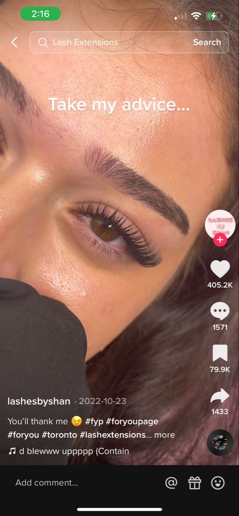 Lash Extensions For Straight Lashes, Eyelash Extensions For Upturned Eyes, Eyelash Extensions To Make Eyes Look Bigger, C Curl Wispy Lashes, Wet Full Set Lashes, Light Eye Lash Extensions, Makeup Ideas With Lash Extensions, Type Of Lash Extensions Styles, Madison Beer Lash Extensions