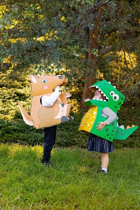 Diy Dinosaur Costume, Kids Dinosaur Costume, Cardboard Play, Dino Costume, Cardboard Costume, Diy Dinosaur, Play Props, Easy Diy Costumes, Diy Valentine Gift